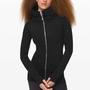 Lululemon’s Radiant II Jacket Size 6